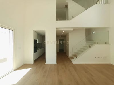 /international/pt/rua-das-flores-costa-da-caparica-portugal-costa-da-caparica-setubal-municipality-310106425045/
