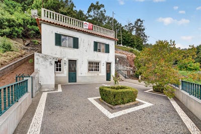 /international/pt/camara-de-lobos-madeira-310107980358/