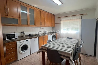/international/pt/coimbra-lisbon-310105894921/