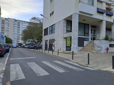 /international/pt/rua-capitao-tenente-oliveira-e-carmo-olivais-lisbon-310106133781/