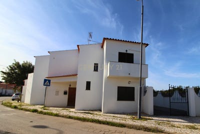 /international/pt/em529-1-681a-8365-alcantarilha-portugal-alcantarilha-faro-310106133784/