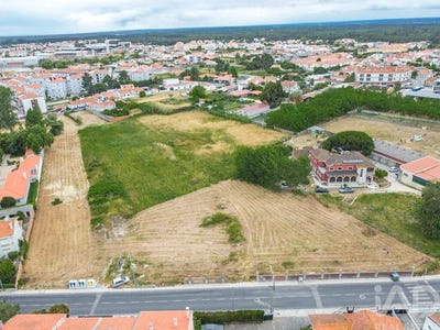 /international/pt/marinha-grande-leiria-310103330040/