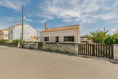 /international/pt/rua-dos-rouxinois-atalaia-e-alto-estanqueiro-jardia-setubal-municipality-310100671574/