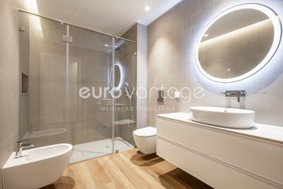 /international/pt/leiria-pousos-barreira-e-cortes-leiria-leiria-310108967139/