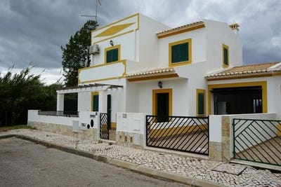 /international/pt/castro-marim-faro-310098894088/