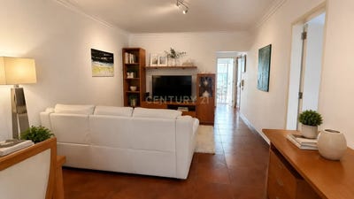 /international/pt/r-paula-vicente-6a-2800-074-almada-portugal-almada-setubal-municipality-310108323376/