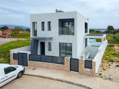 /international/pt/faro-faro-310101227393/?lang=de