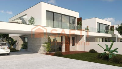 /international/pt/rio-maior-aveiro-310100490015/