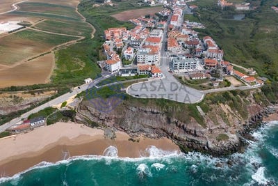 /international/pt/atouguia-da-baleia-leiria-310107950669/