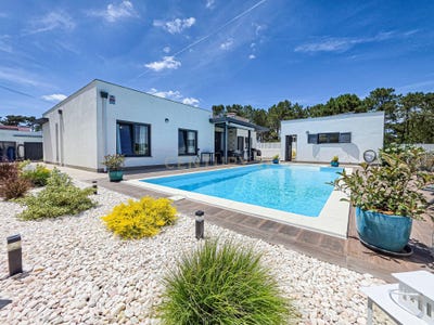 /international/pt/rua-diogo-bernardes-14-sao-lourenco-portugal-azeitao-sao-lourenco-e-sao-simao-setubal-municipality-310108700791/