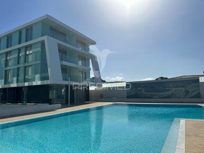 /international/pt/sao-martinho-do-porto-alcobaca-leiria-310095335475/