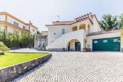 /international/pt/mafra-lisbon-310099420198/