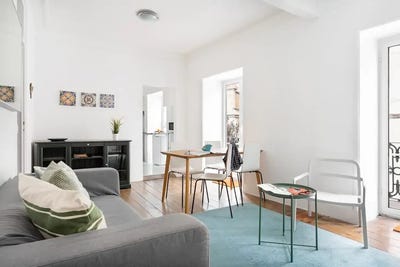 /international/pt/rua-do-barao-lisbon-lisbon-310093841390/