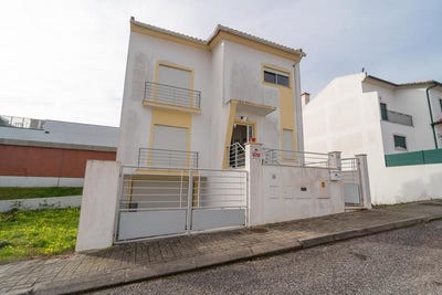 /international/pt/nazare-leiria-310105774387/