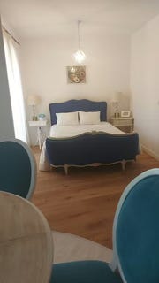 /international/pt/rua-policarpo-anjos-oeiras-lisbon-310094229955/