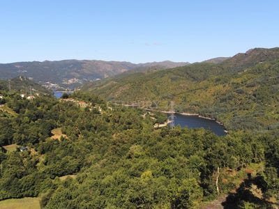 /international/pt/rua-de-louredo-louredo-braga-310105185410/