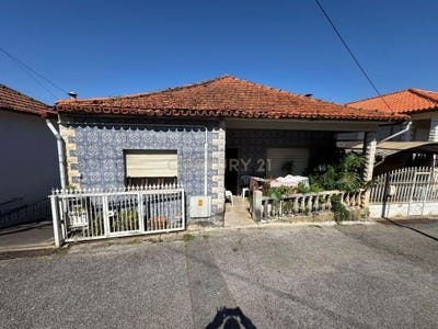 /international/pt/rua-da-azenha-agueda-aveiro-310106417341/
