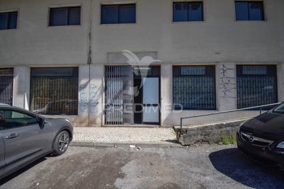 /international/pt/queluz-e-belas-sintra-lisbon-310106604105/