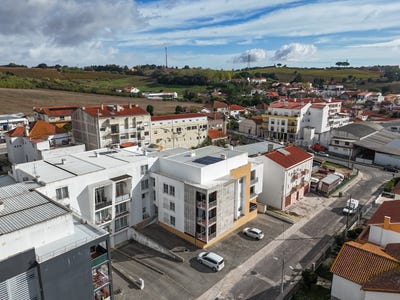 /international/pt/rua-gil-vicente-aldeia-galega-da-merceana-e-aldeia-gavinha-lisbon-310105829584/