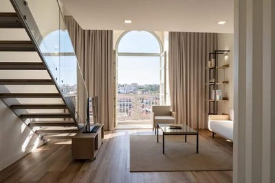 /international/pt/rua-do-pilar-vila-nova-de-gaia-porto-310093858724/