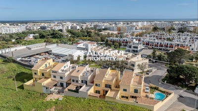 /international/pt/quelfes-faro-310102038519/