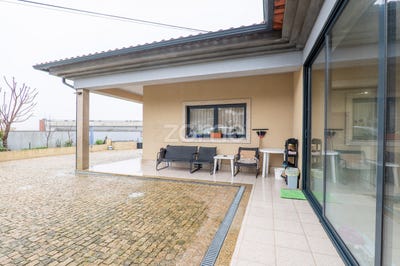 /international/pt/paredes-porto-310108669339/