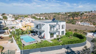 /international/pt/albufeira-faro-310105995904/