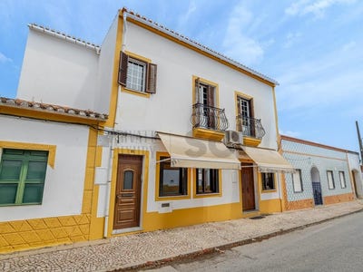 /international/pt/aldeia-nova-de-sao-bento-beja-310098723081/