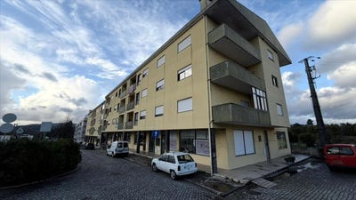 /international/pt/agra-de-cima-172-paco-de-sousa-porto-310103729172/