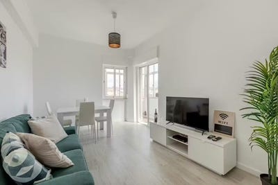 /international/pt/avenida-do-brasil-amadora-lisbon-310093927281/