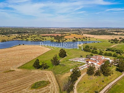 /international/pt/evora-sao-mamede-se-sao-pedro-e-santo-antao-evora-310108651279/?lang=id