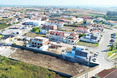 /international/pt/atouguia-da-baleia-leiria-310102872433/