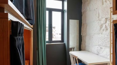 /international/pt/rua-do-pilar-vila-nova-de-gaia-porto-310093832302/