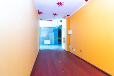 /international/pt/avenida-25-de-junho-edificio-santa-cruz-shopping-ilha-da-madeira-madeira-310105103690/