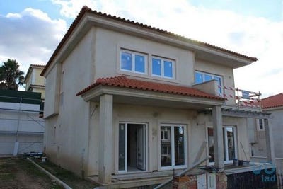 /international/pt/caldas-da-rainha-leiria-120096087275/