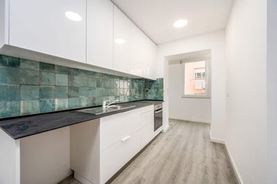 /international/pt/rua-oscar-monteiro-torres-queluz-portugal-queluz-lisbon-310106423413/