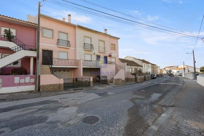 /international/pt/atouguia-da-baleia-leiria-310107045979/?lang=pt
