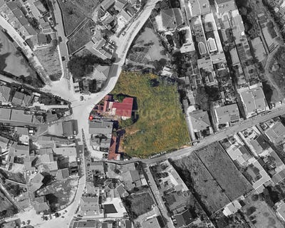 /international/pt/largo-arquiteto-adaes-bermudes-rio-de-mouro-lisbon-310102412049/