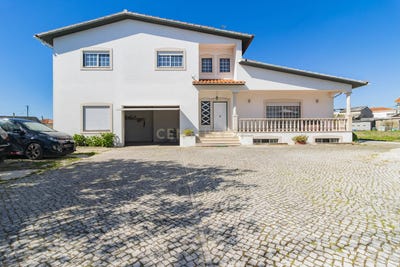 /international/pt/rua-custodia-maria-10-marinha-grande-leiria-310108834400/