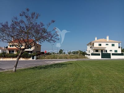 /international/pt/atalaia-e-alto-estanqueiro-jardia-montijo-setubal-municipality-310097319710/