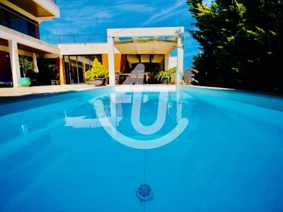 /international/pt/sao-martinho-do-porto-leiria-310100889212/