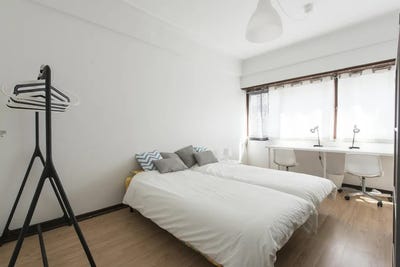 /international/pt/avenida-visconde-de-valmor-lisbon-lisbon-310093872546/
