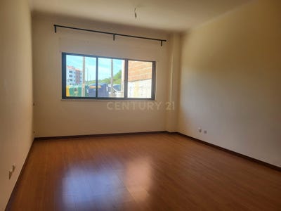 /international/pt/alenquer-santo-estevao-e-triana-lisbon-310101354585/