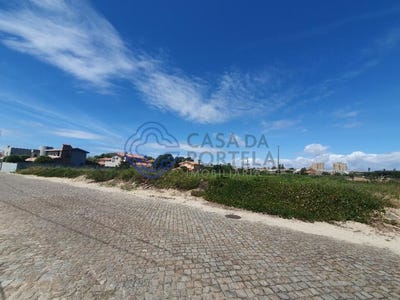 /international/pt/azurara-porto-310108634341/?lang=id
