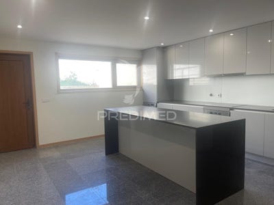 /international/pt/azurara-vila-do-conde-porto-310097033244/