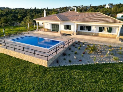 /international/pt/loule-faro-310108285979/