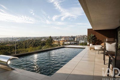 /international/pt/coimbra-se-nova-santa-cruz-almedina-e-sao-bar-coimbra-310108871205/?lang=de