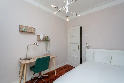 /international/pt/rua-primeiro-de-maio-lisbon-lisbon-310093822896/