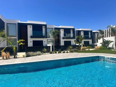 /international/pt/boliqueime-madeira-310097873132/