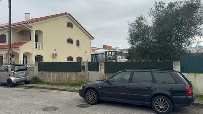 /international/pt/rua-antonio-quadros-19-almada-portugal-laranjeiro-e-feijo-setubal-municipality-310106394580/